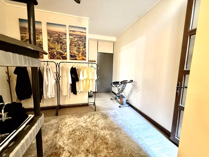 En Venta Moderno depto. de 3 hab/3 baños más servicios, con Jardín y amplio subterráneo. - Imagen 27