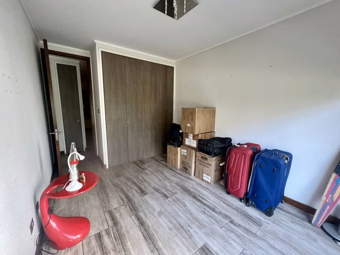 En Venta Moderno depto. de 3 hab/3 baños más servicios, con Jardín y amplio subterráneo. - Imagen 18