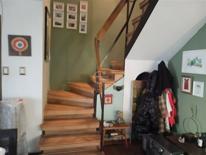 Casa en venta de 4 dorm. en La Reina