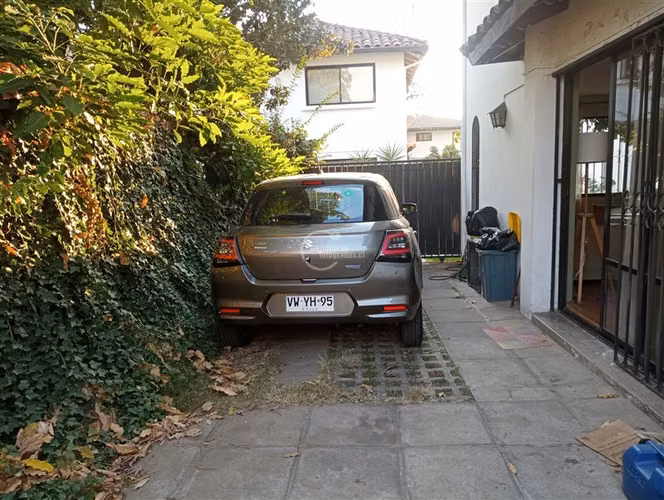 Casa en venta de 4 dorm. en La Reina