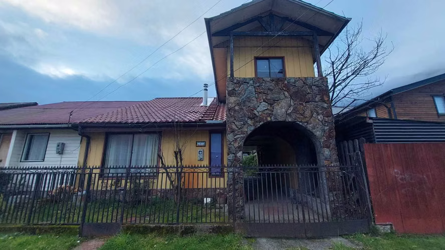 Venta Casa Grande 4D 2B Aysen, Ribera Sur (173652)