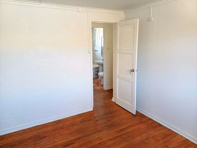 En venta | Casa de 2 pisos en Quillota – $81,9 millones.