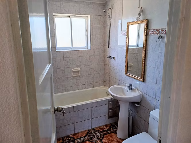 En venta | Casa de 2 pisos en Quillota – $81,9 millones.