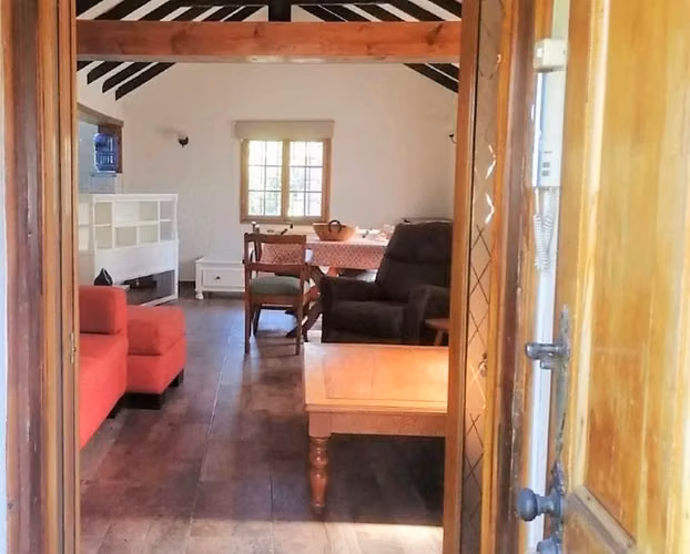 En venta, parcela de 9.000 m2., con casa de 339 m2., en Boco, Quillota. 8.900 UF