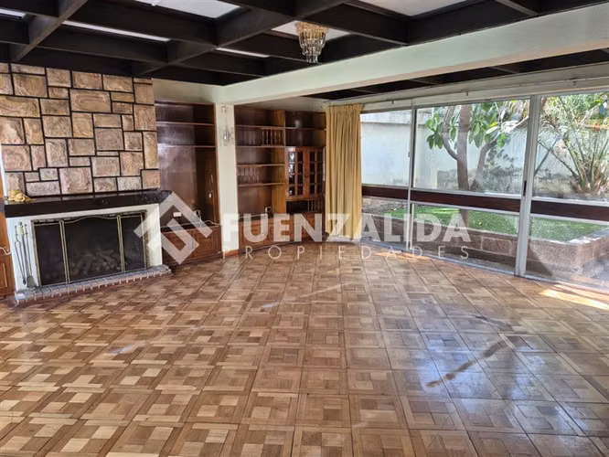 Casa en venta San Miguel 700 M2 cercana metro departamental