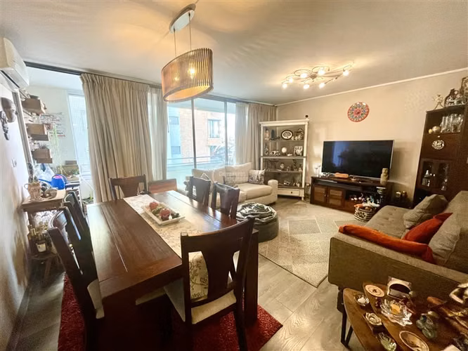Depto 3 dorm, 2 baños, 1 estac, lado Parque Inés de Suarez