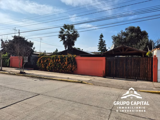 Casa Independiente en Terreno Amplio – Calle Alemania