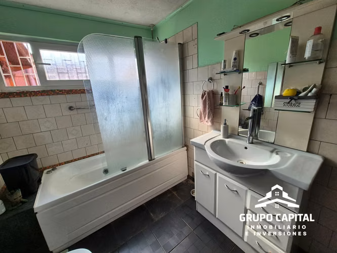 Casa Independiente en Terreno Amplio – Calle Alemania