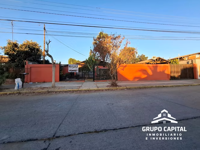 Casa Independiente en Terreno Amplio – Calle Alemania