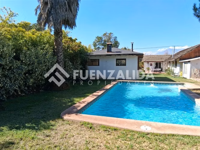 Casa en Arriendo en Pirque