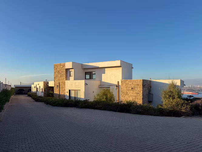 HERMOSA CASA EN VENTA EN LA HERRADURA, COQUIMBO.