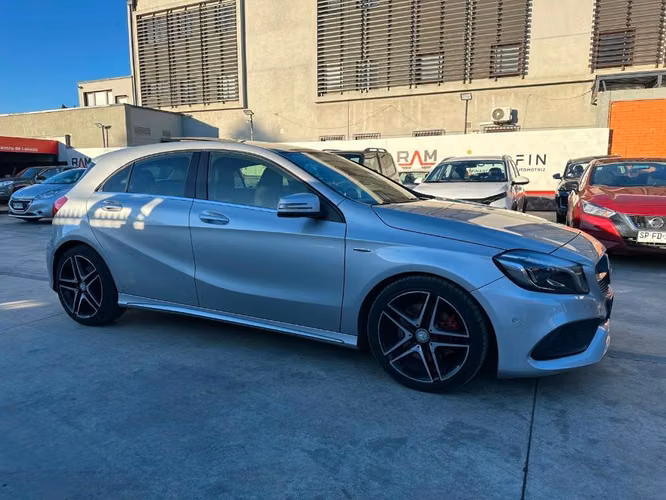 Mercedes-Benz A 250 2.0 SPORT 4X2 AT 5P.