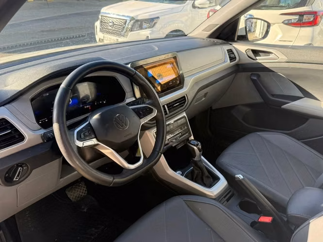 VOLKSWAGEN T-CROSS 2025