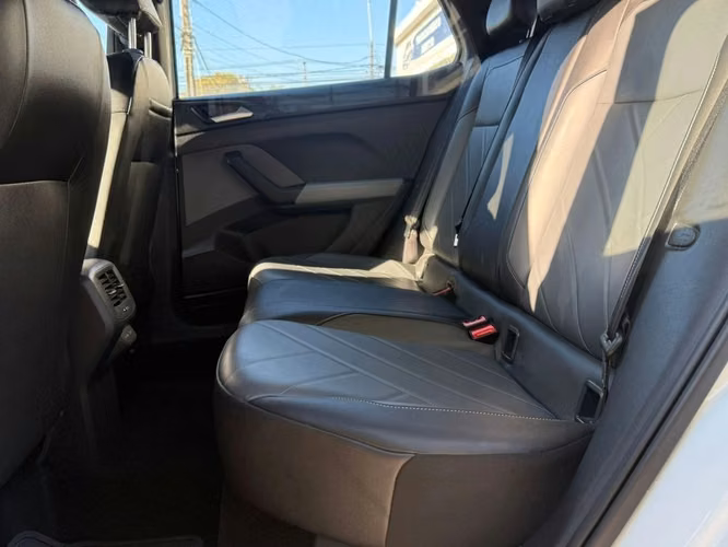 VOLKSWAGEN T-CROSS 2025