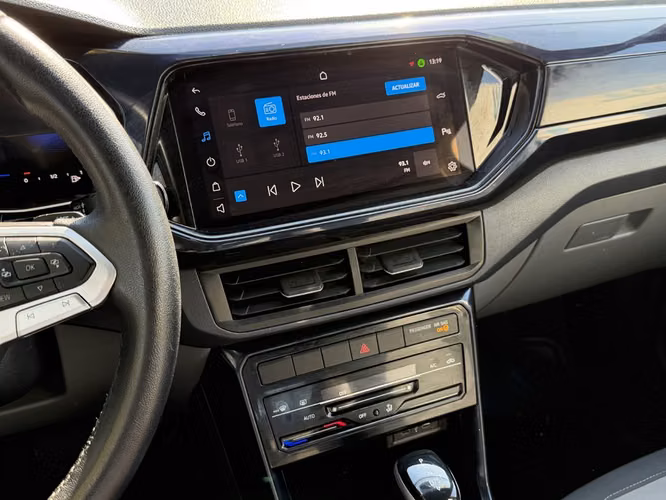 VOLKSWAGEN T-CROSS 2024