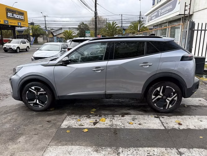 PEUGEOT 2008 2025