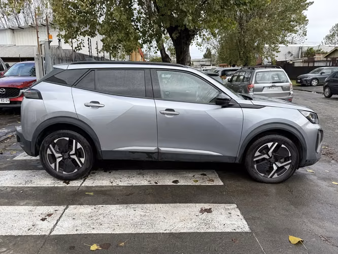 PEUGEOT 2008 2025