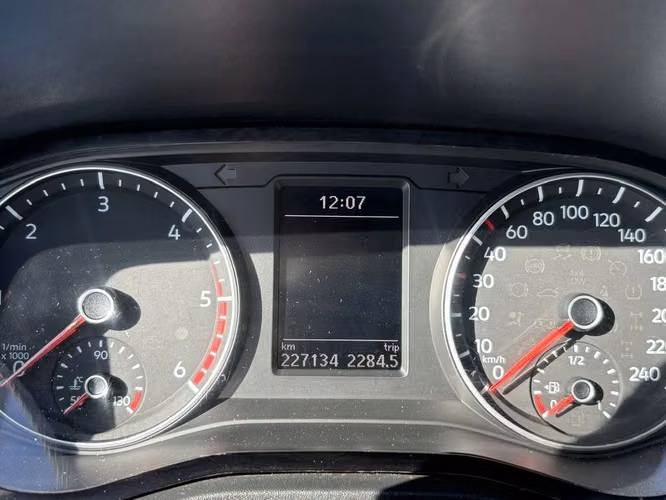 VOLKSWAGEN AMAROK 2023
