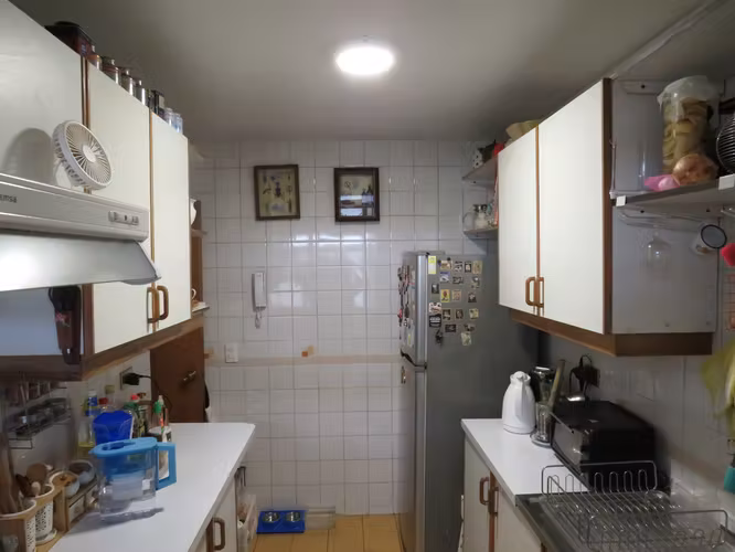 Arriendo habitación amoblada Estudiantes o profesionales jóvenes-Baño privado.