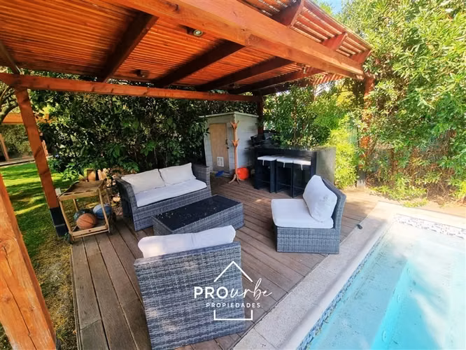 Casa en venta de 4 dorm. en Colina