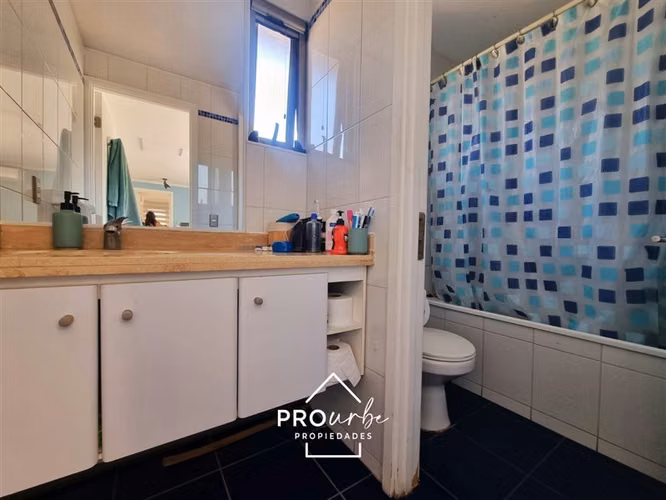 Casa en venta de 4 dorm. en Colina