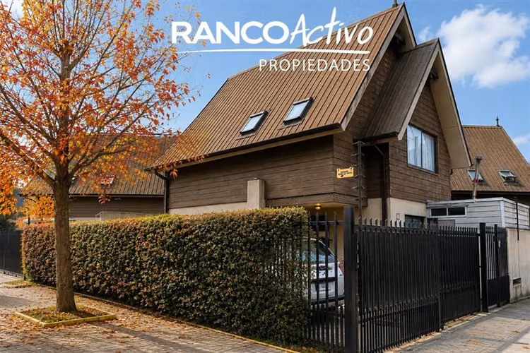 Casa en venta de 3 dorm 3 baños en condominio en Chiguayante