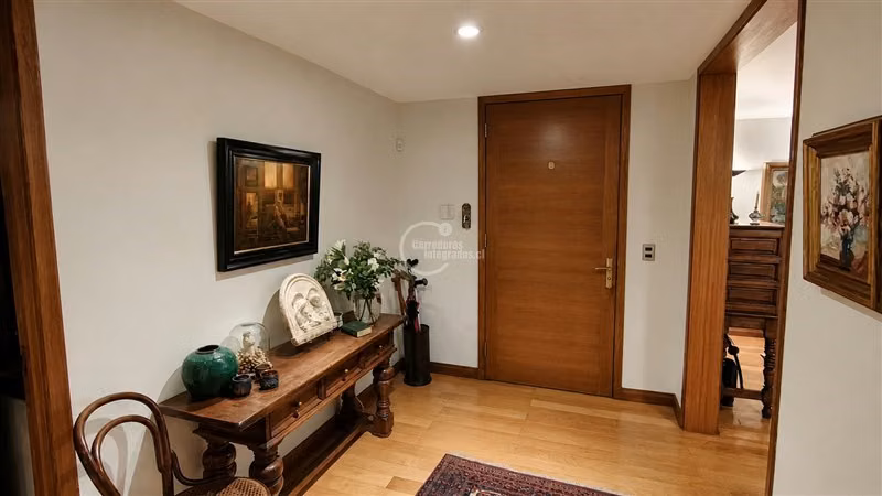 Departamento en venta de 5 dorm. en Vitacura