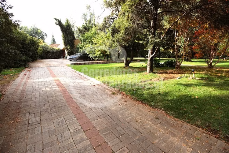 Venta Casa La Dehesa ValleCentral Condominio 4000m2 Terreno