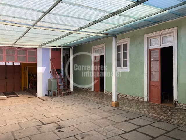 Casa en venta de 7 dorm. en Santiago