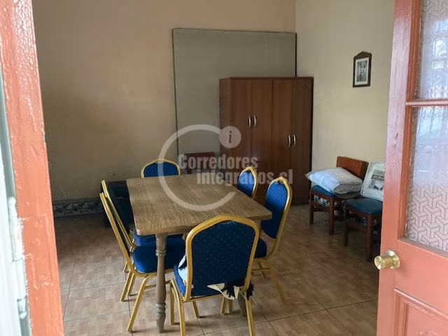 Casa en venta de 7 dorm. en Santiago