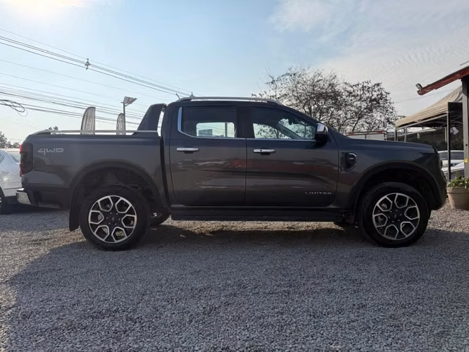 FORD RANGER LIMITED 3.0 V6 TURBO DIESEL 4X4 AT 2025