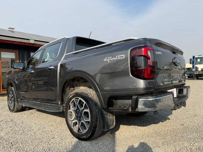FORD RANGER LIMITED 3.0 V6 TURBO DIESEL 4X4 AT 2025 - Imagen 9
