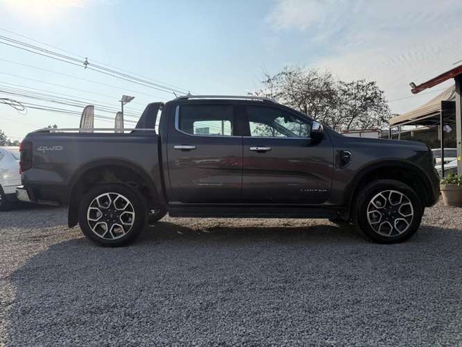 FORD RANGER LIMITED 3.0 V6 TURBO DIESEL 4X4 AT 2025 - Imagen 5