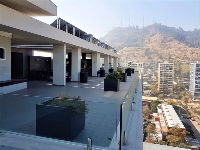 DEPARTAMENTO Av. Recoleta edificio Entre Cerros