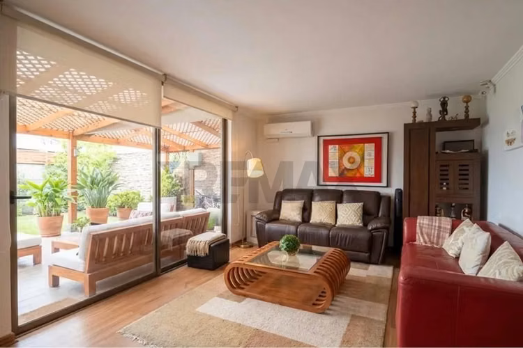 Espectacular casa en condominio