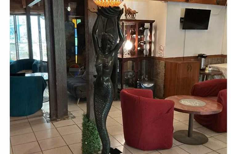 Arriendo  exclusivo inmueble comercial