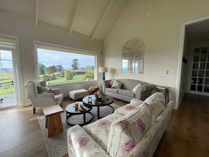 HERMOSA CASA CON CABAÑA, LLANQUIHUE (173821) - Imagen 5