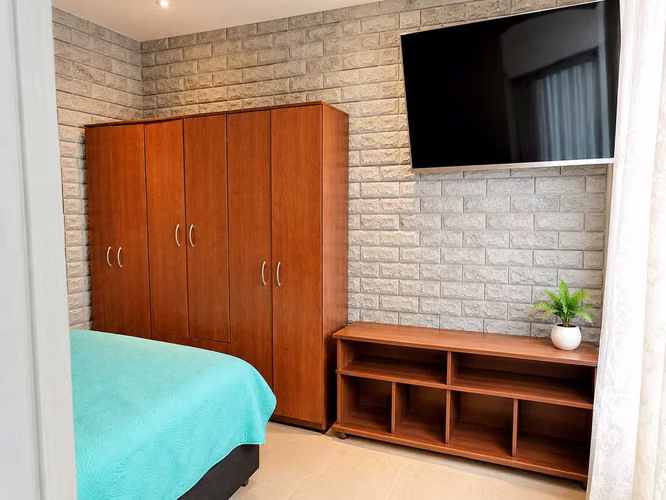 SE VENDE AMPLIADA CASA EN CORONEL (173785)