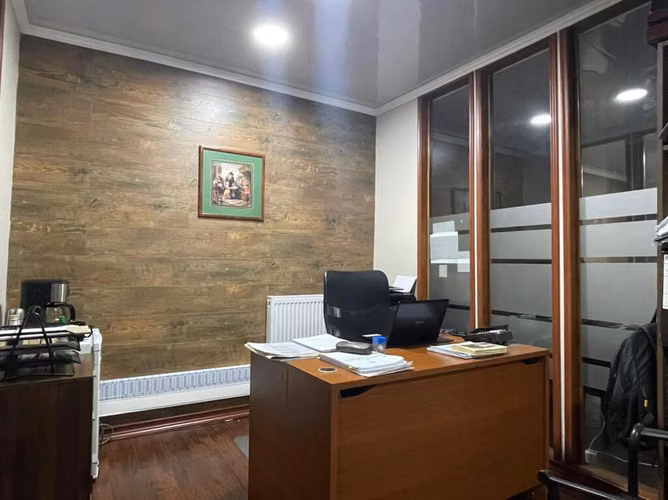 SE VENDE RENOVADO  EDIFICIO DE OFICINAS (173782)