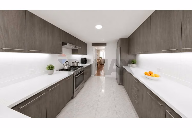 Se vende casa de dos pisos, pudahuel