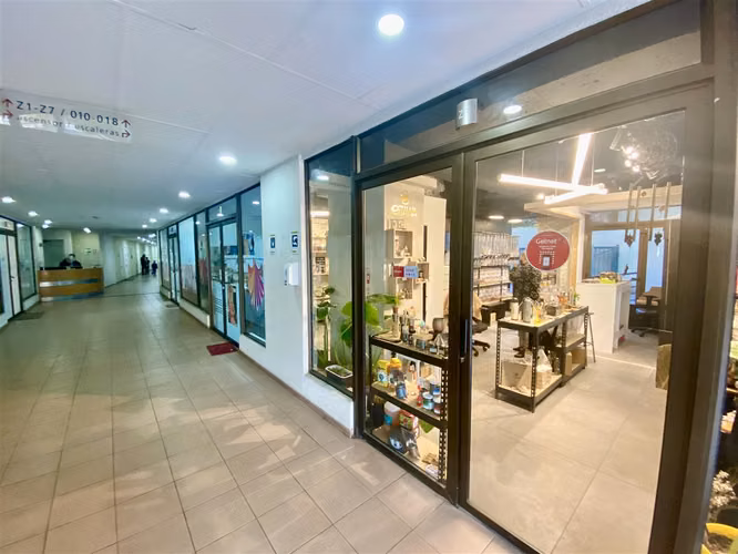 LOCAL COMERCIAL Tabancura / Edificio Médico