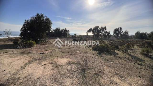 Parcela con linda vista Punta Piedra