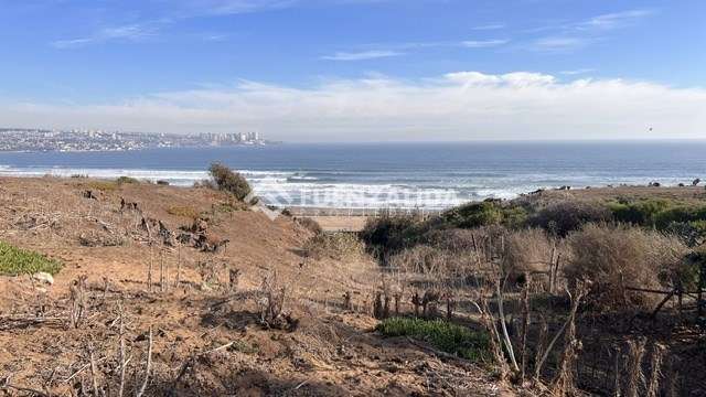 Parcela con linda vista Punta Piedra