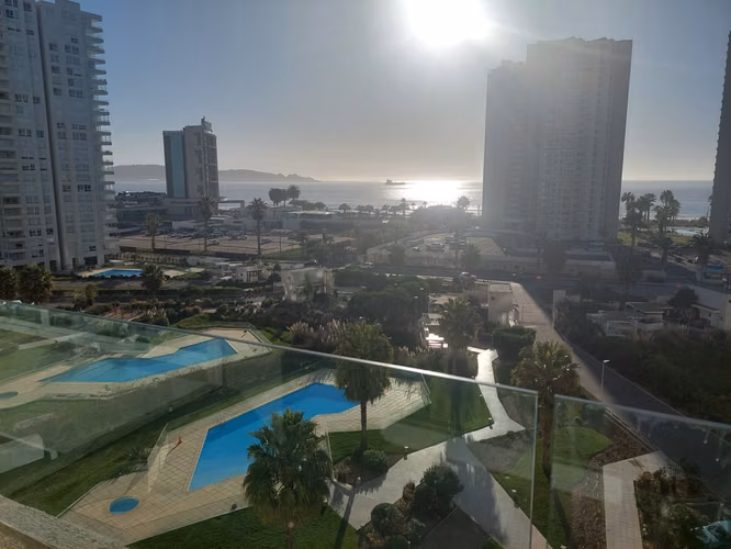 SE VENDE APT A PASOS DE LA PLAYA, VISTA AL MAR!