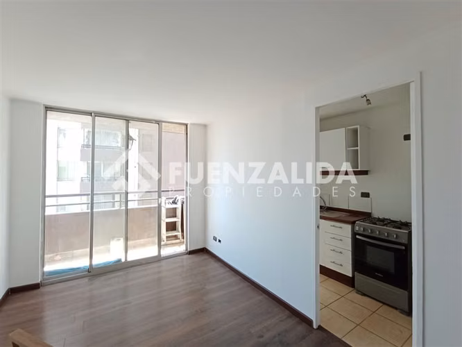 Departamento en arriendo de 3 dorm. en La Cisterna