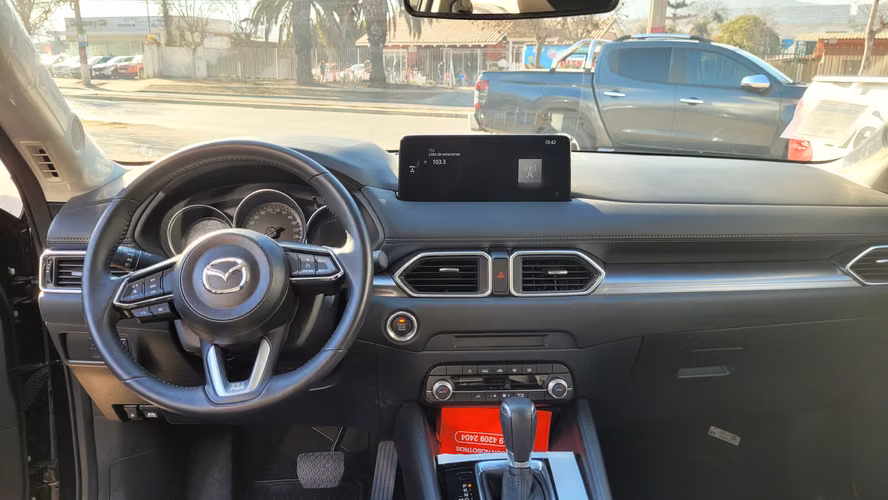 MAZDA CX5 4X2 2.0 FULL AUT. 2.0 • 4x2 • Automática • 2025