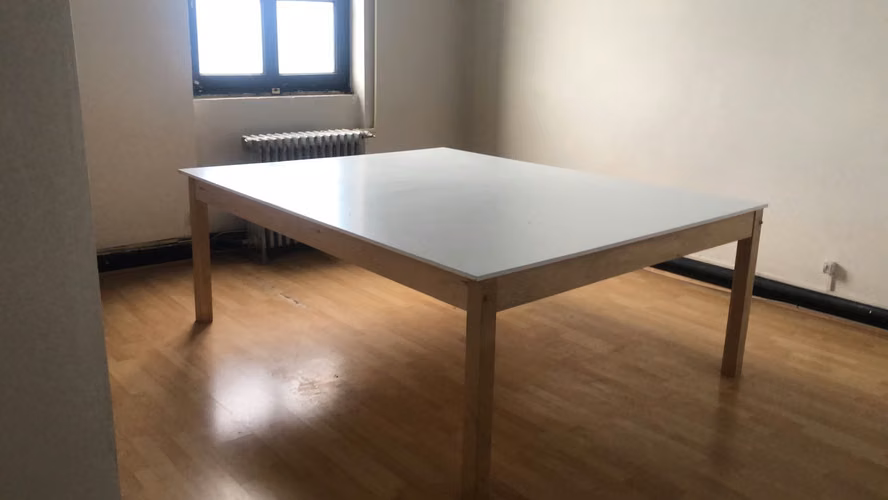 ARRIENDO CÉNTRICA OFICINA