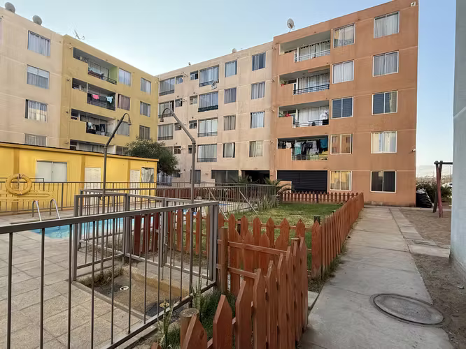 Se vende Departamento de Dos Dormitorios, en Sector Norte Valor 2.100UF