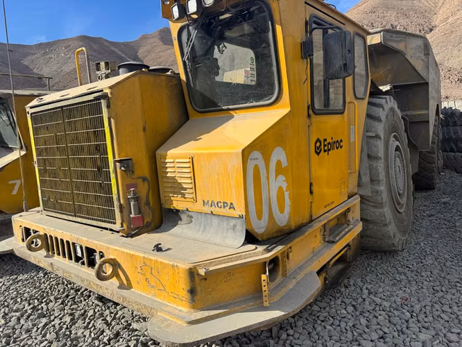 CAMION DE EXTRACCION OPERATIVO MARCA ATLAS COPCO MODELO MT6020 AÑO 2016