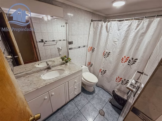 Casa en venta de 2D/1B en San Bernardo